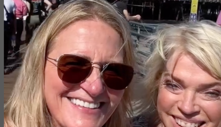 Christine and Janelle Brown