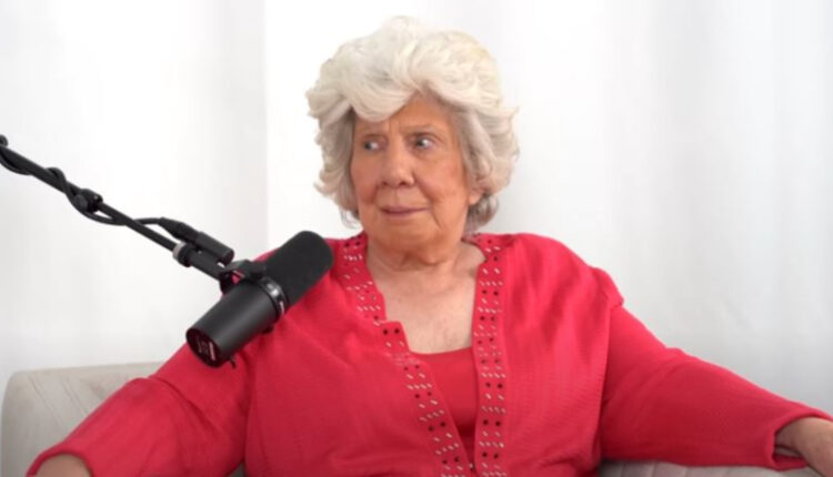 Chrisley Knows Best Alum Nanny Faye – Unlocked – YouTube