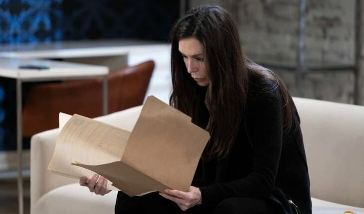 General Hospital – Anna Devane (Finola Hughes)