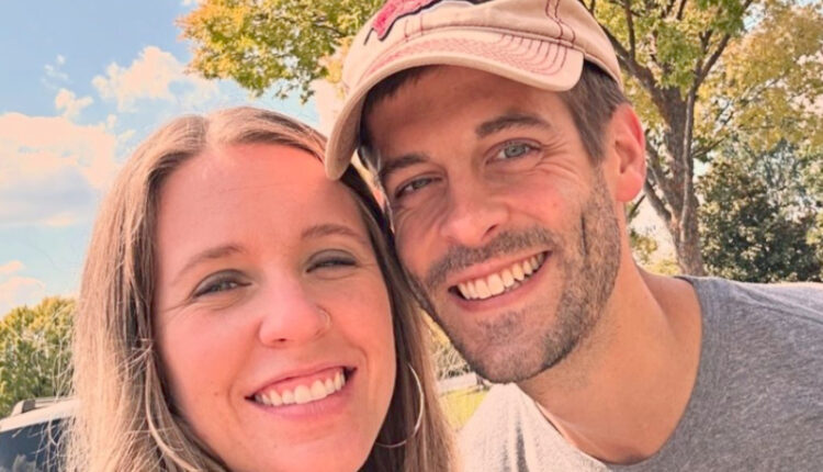 Jill Dillard – Derick Dillard – Instagram