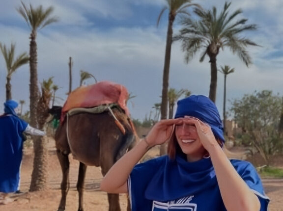 Welcome to Plathville star Olivia Plath Meets a Camel – Instagram