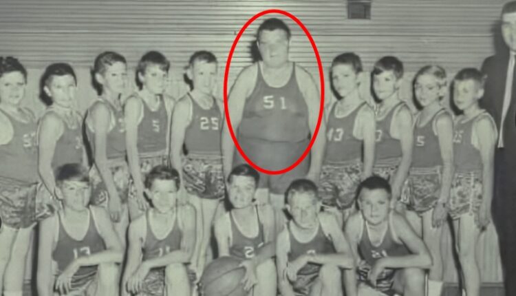 A Photo of Larry Slaton In 7th grade – Reddit