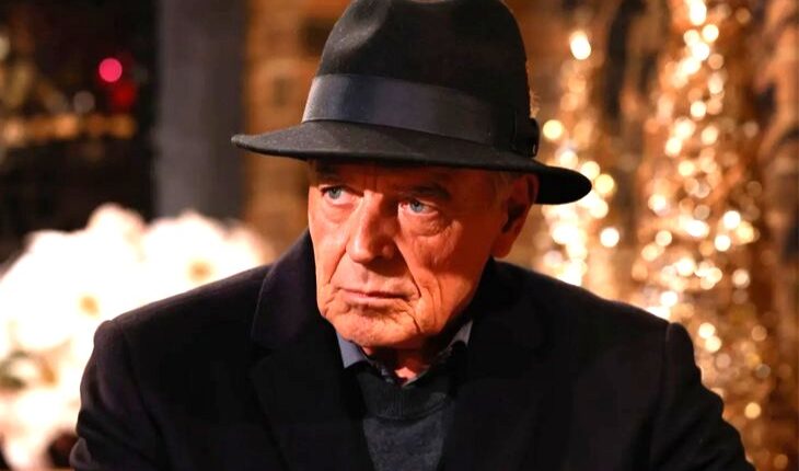 Ian Ward (Ray Wise)