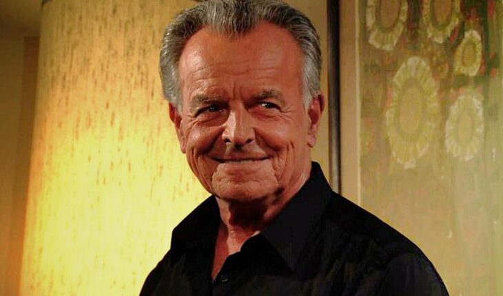 Ian Ward (Ray Wise