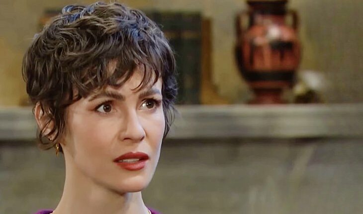 Sarah Kiriakis (Linsey Godfrey)