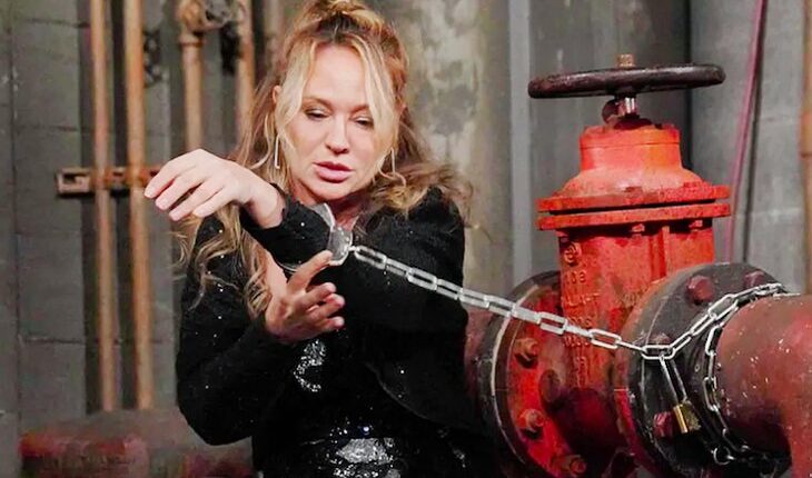 Sharon Newman (Sharon Case)