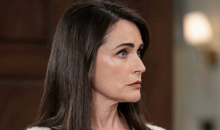Lois Curello (Rena Sofer)