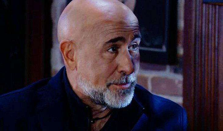 Jenz Sidwell (Carlo Rota)
