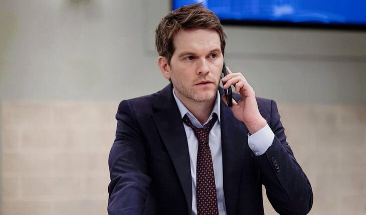 Lucas Jones (Van Hansis)