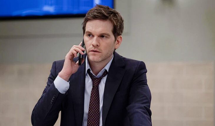 Lucas Jones (Van Hansis)