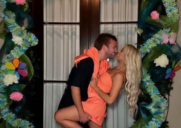 Chase and Jodi Kiss – Instagram