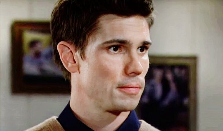 John Finn Finnegan (Tanner Novlan)