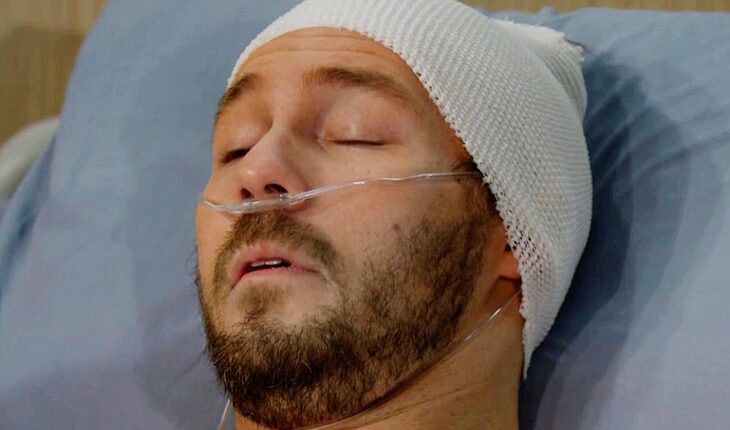 Liam Spencer (Scott Clifton)