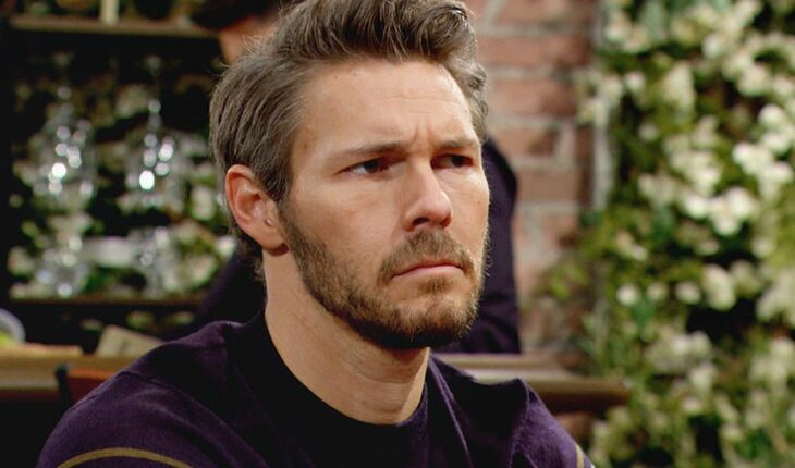 Liam Spencer (Scott Clifton)