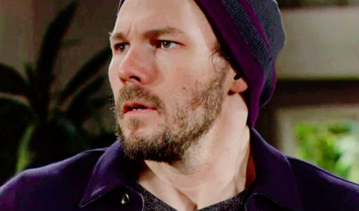Liam Spencer (Scott Clifton)