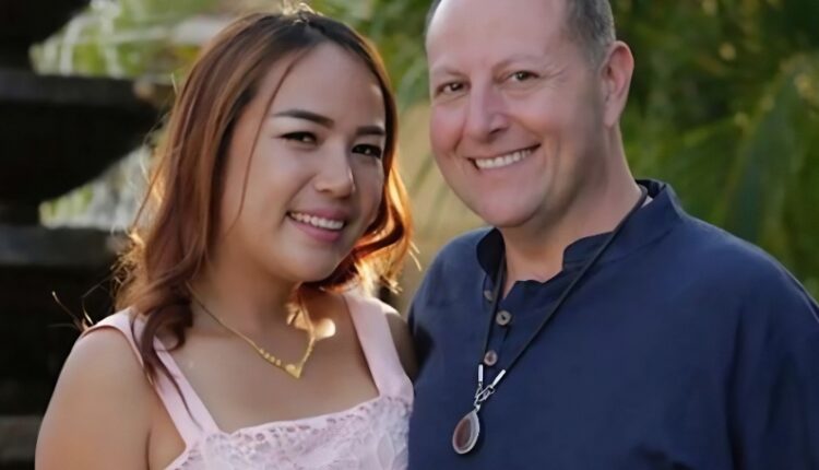 Proud 90 Day Fiance parents Annie Suwan and David Toborowsky – TLC