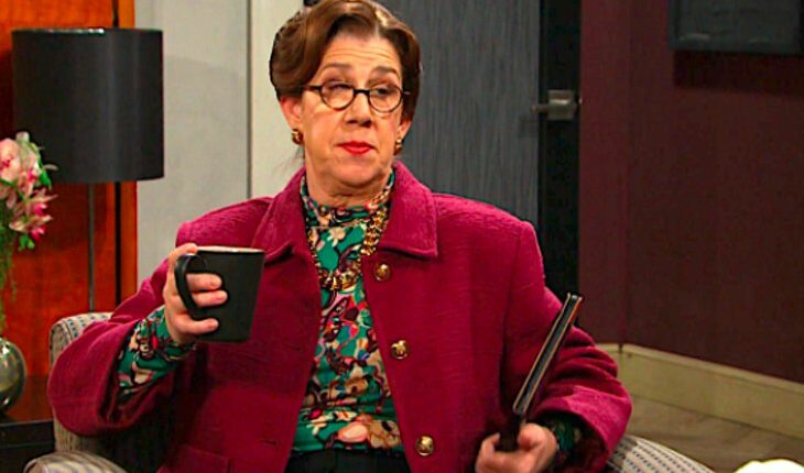 Rita Lesley (Maggie Carney)