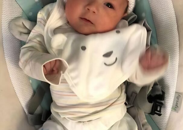 Taeyang as a baby – @deavanclegg – Instagram