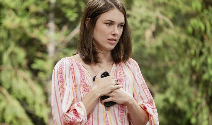 Willow Corinthos (Kaitlyn MacMullen)