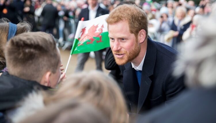 Cardiff,,Wales,,Uk,,January,18th,2018.,Prince,Harry,Meets,Schoolchildren