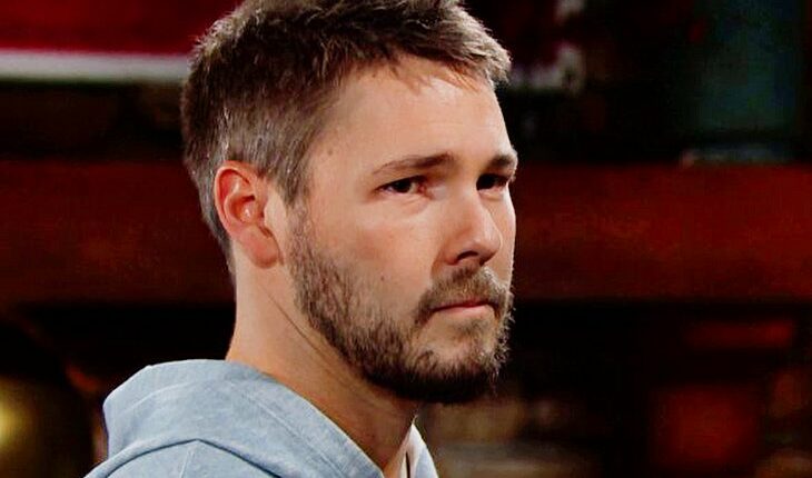 Liam Spencer (Scott Clifton)