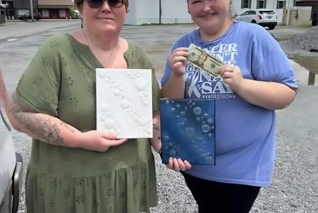 Amy Sells her first artwork – Instagram