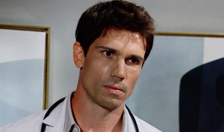 John Finnegan (Tanner Novlan)