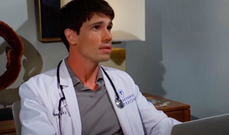 John Finnegan (Tanner Novlan)