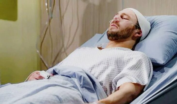 Liam Spencer (Scott Clifton)