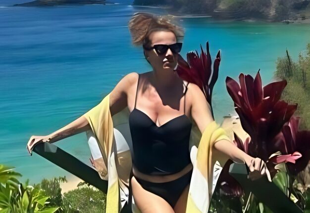 Nancy seems comfortable looking natural – Instagram