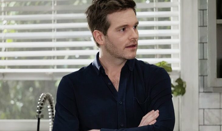 Lucas Jones (Van Hansis)