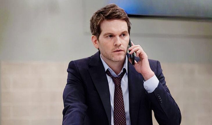 Lucas Jones (Van Hansis)