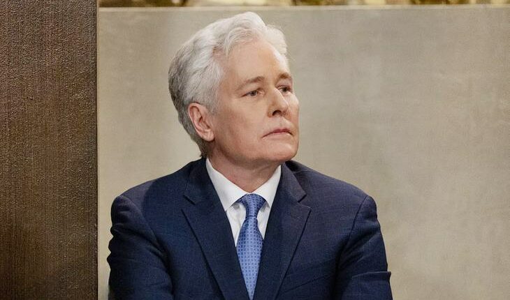 Martin Grey (Michael E. Knight)