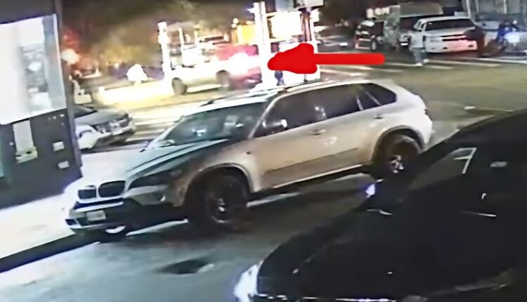 The SUV jumps the curb – FNTV VIa CBS New York – YouTube