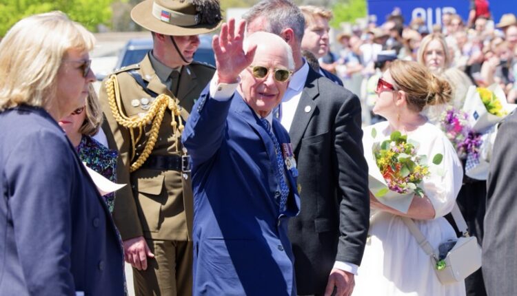 King,Charles,Iii,Takes,A,Walk,To,Meet,The,General
