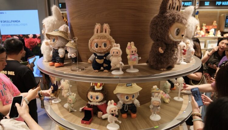 Shanghai,china-june,14th,2025:,Labubu,Toys,Sell,In,Pop,Mart,Store