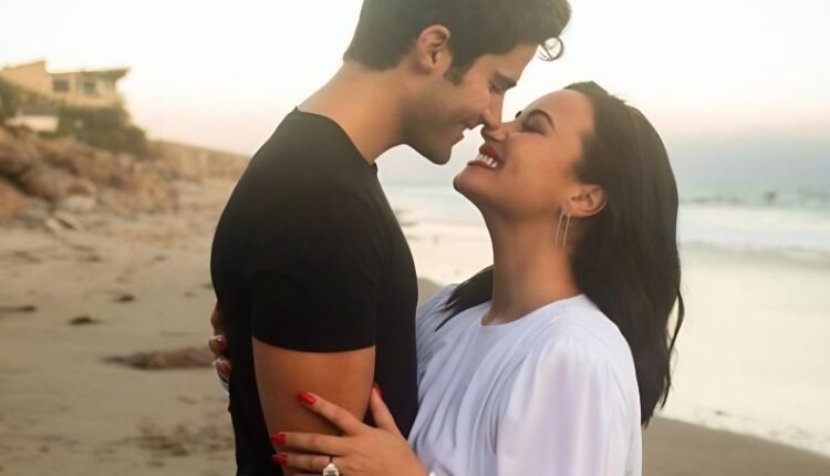 Demi Lovato Dodged A Bullet With Max – Instagram
