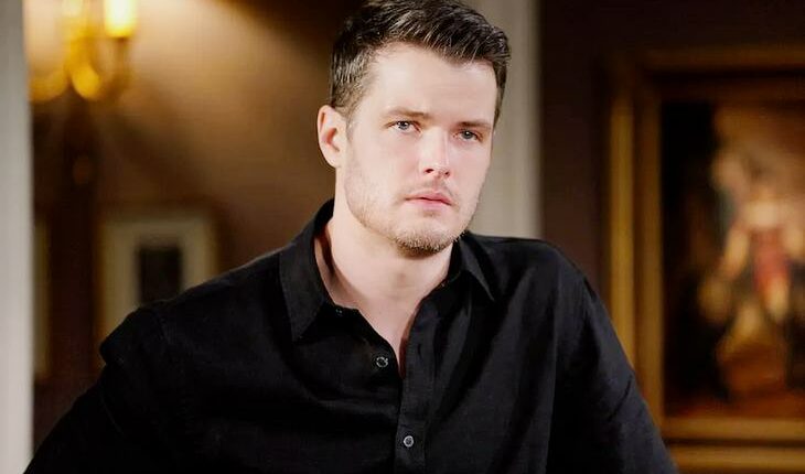 Kyle Abbott (Michael Mealor)