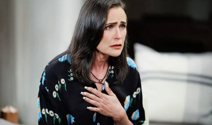 Lois Cerullo (Rena Sofer)