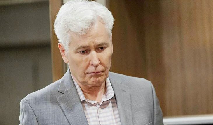 Martin Grey (Michael E. Knight)