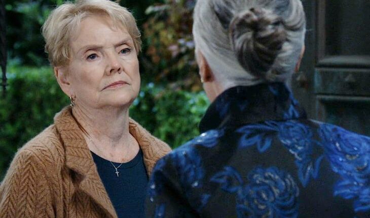Veronica Ronnie Bard (Erika Slezak)