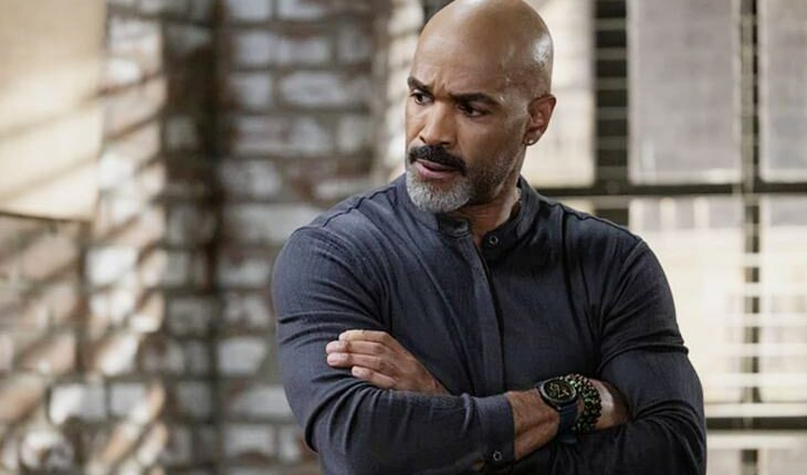 Curtis Ashford (Donnell Turner)