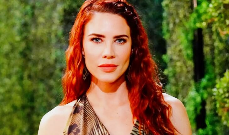 Sally Spectra (Courtney Hope)