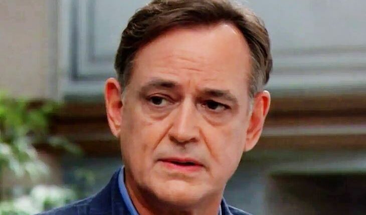 Kevin Collins (Jon Lindstrom)