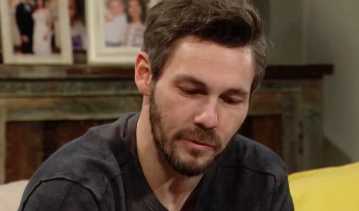 Liam Spencer (Scott Clifton)