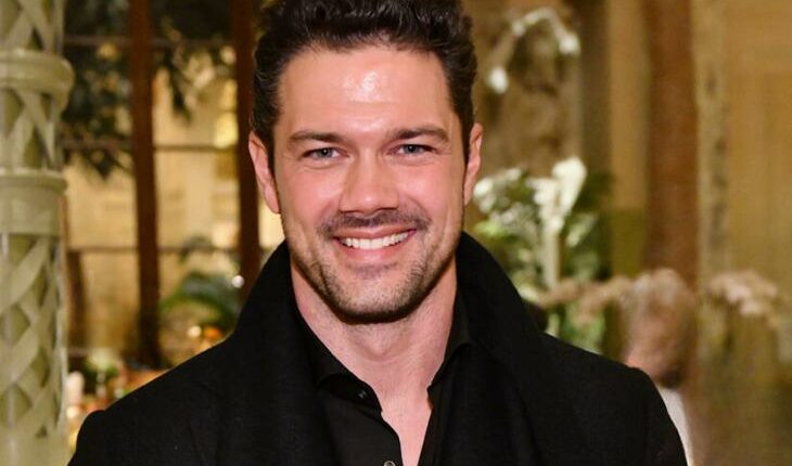 Hallmark Channel Celebrates The 10th Anniversary Of COUNTDOWN TO CHRISTMAS With A World Premiere Screening Of Christmas At The Plaza