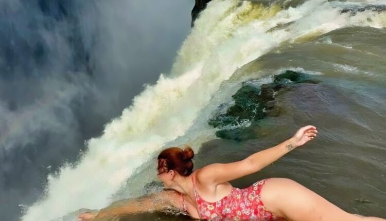 Olivia adventuring at Victoria Falls – @oliviamarieplath – Instagram