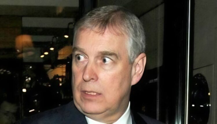 Prince Andrew clashes with William – YouTube