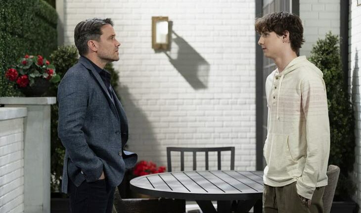 Rocco Falconeri (Finn Carr)