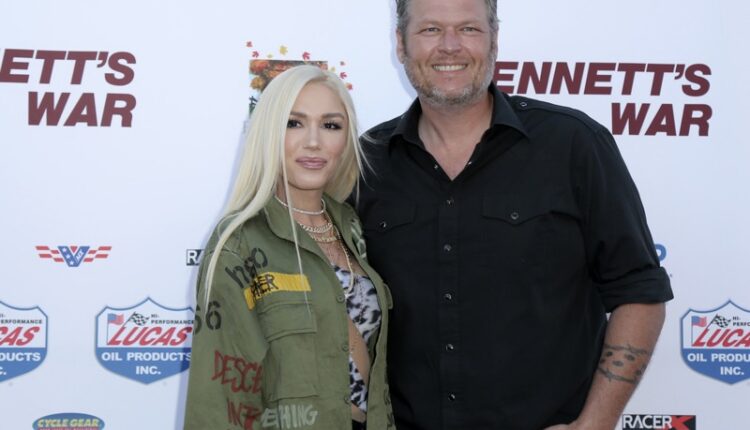 Los,Angeles,-,Aug,13:,Gwen,Stefani,,Blake,Shelton,At